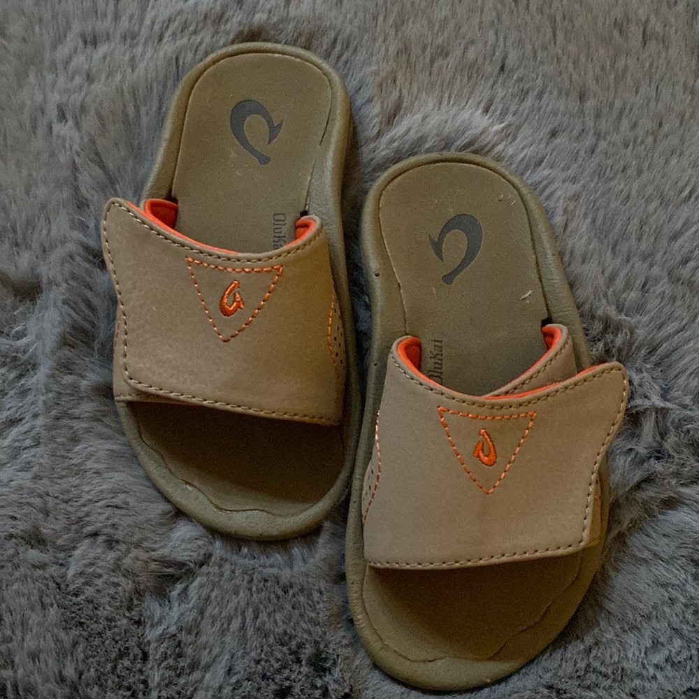 Olu Kai Slippers